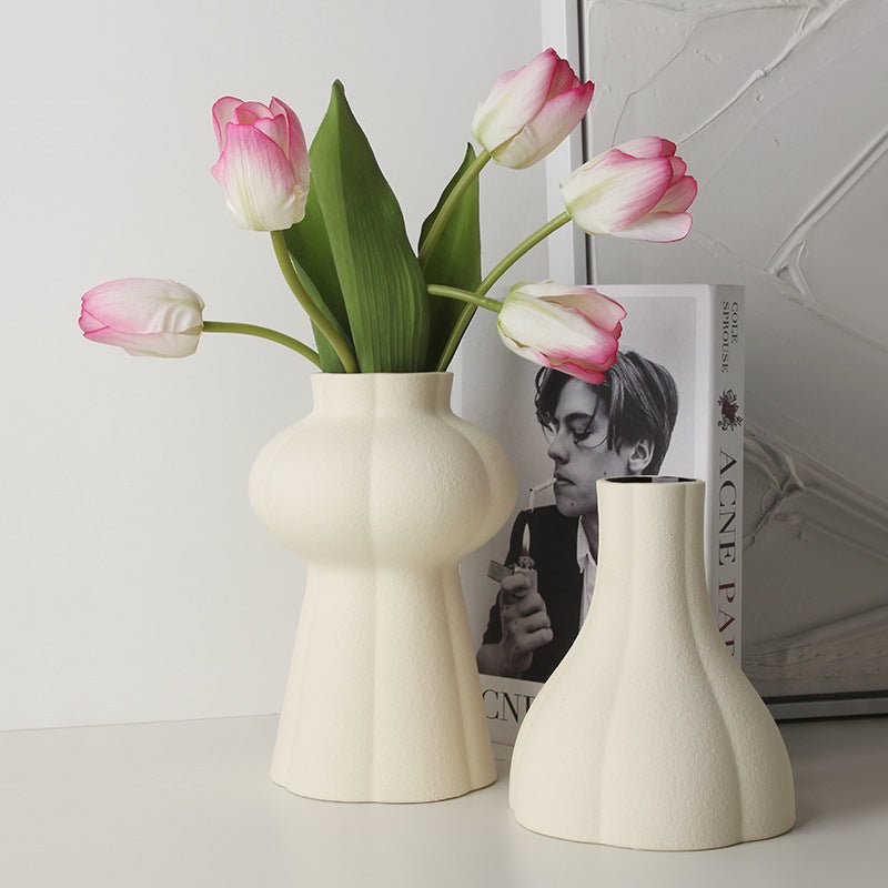 Tuber Rounds Ceramic Vase - Vase - Delicors