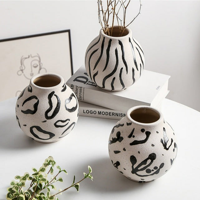 Charming Wildlife Ceramic Vase
