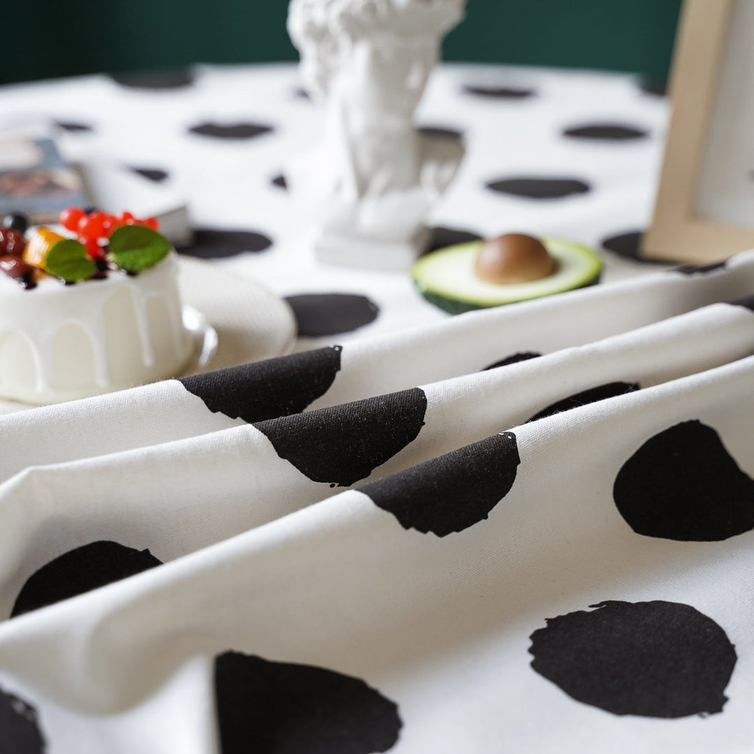 Black Polka Dot Tassel Table Cloth -- Delicors