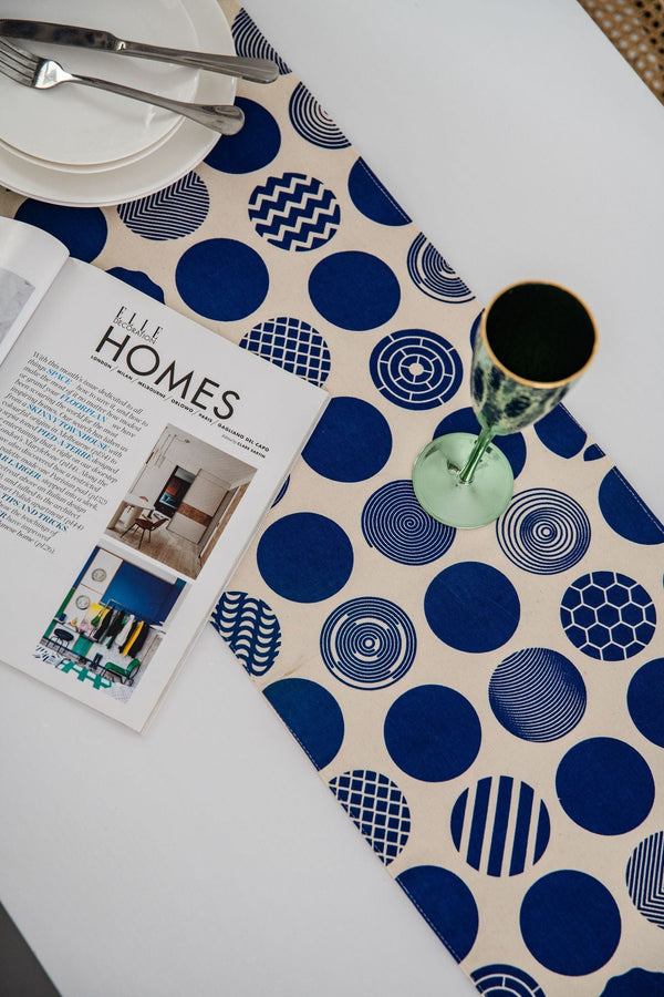 Blue Point Table Runner -- Delicors