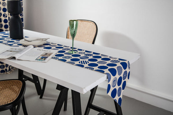 Blue Point Table Runner -- Delicors