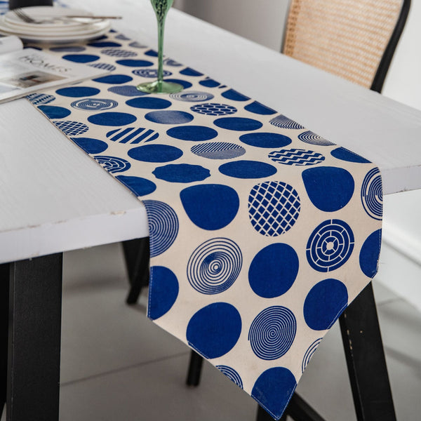 Blue Point Table Runner -- Delicors
