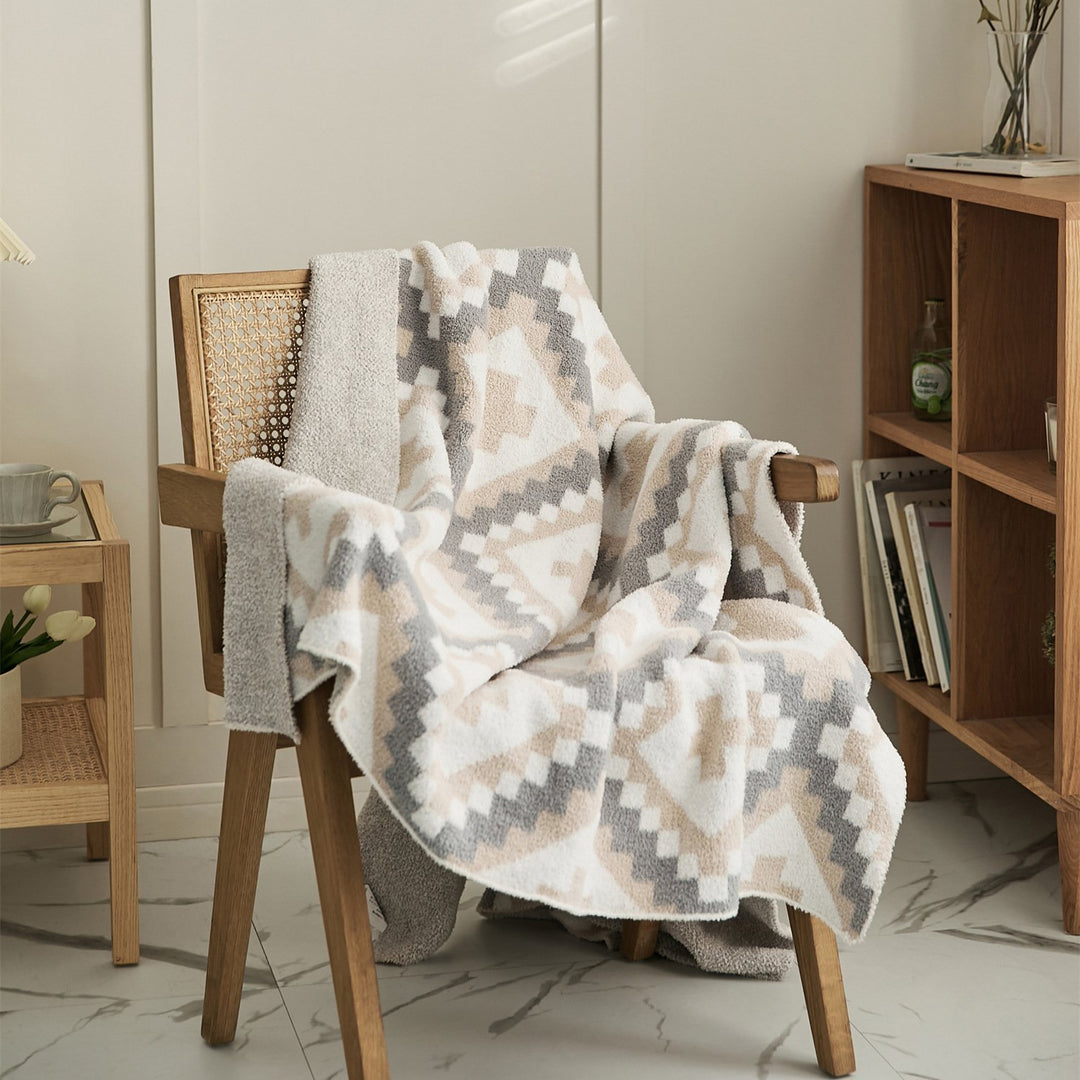 Bold Aztec Pattern Blanket -Throw- Delicors