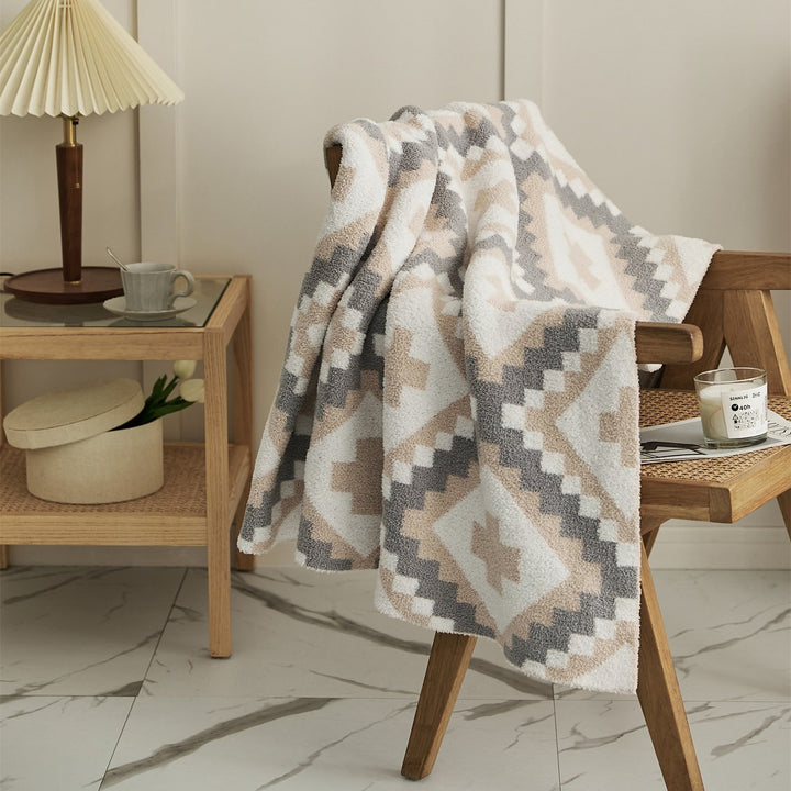 Bold Aztec Pattern Blanket -Throw- Delicors