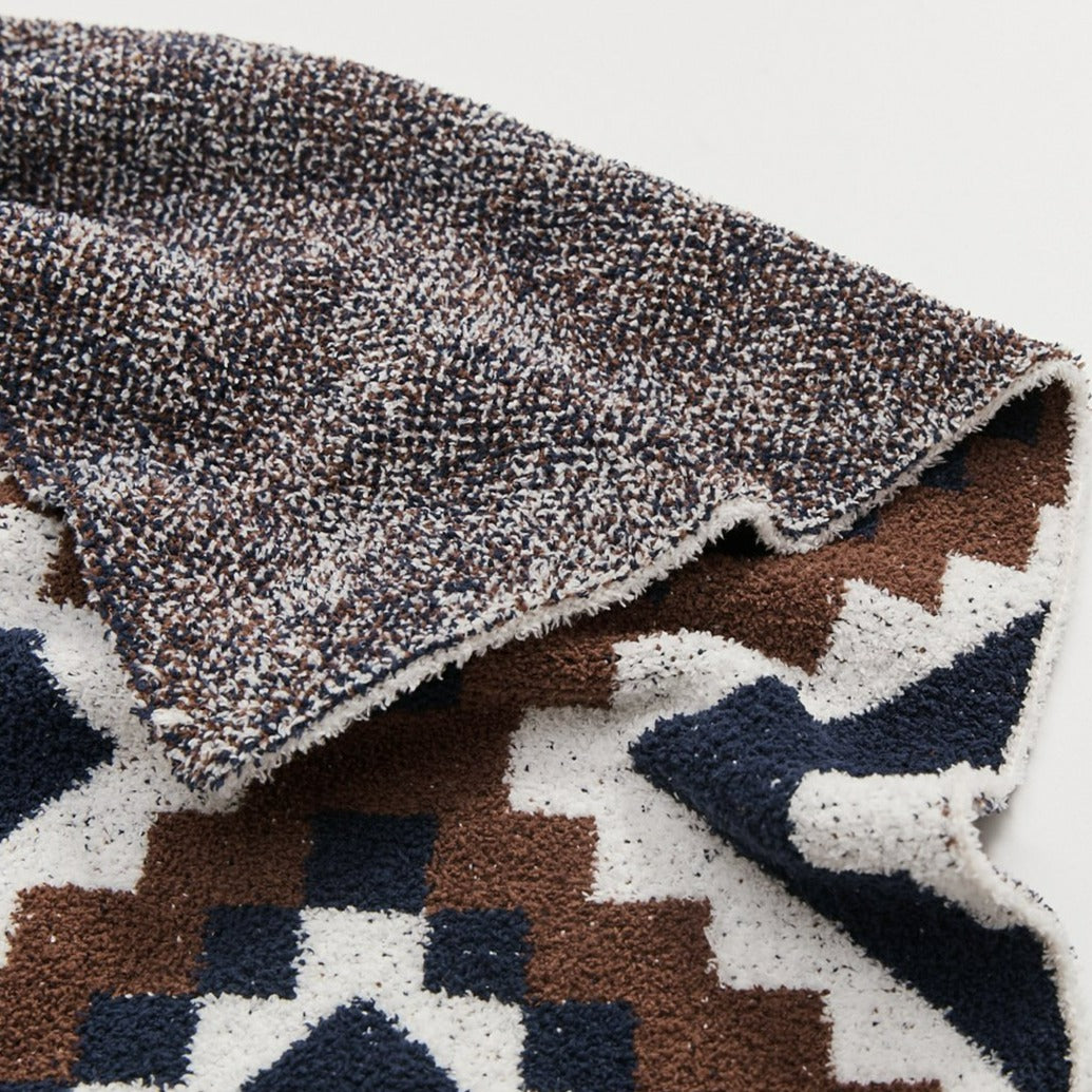 Bold Aztec Pattern Blanket -Throw- Delicors