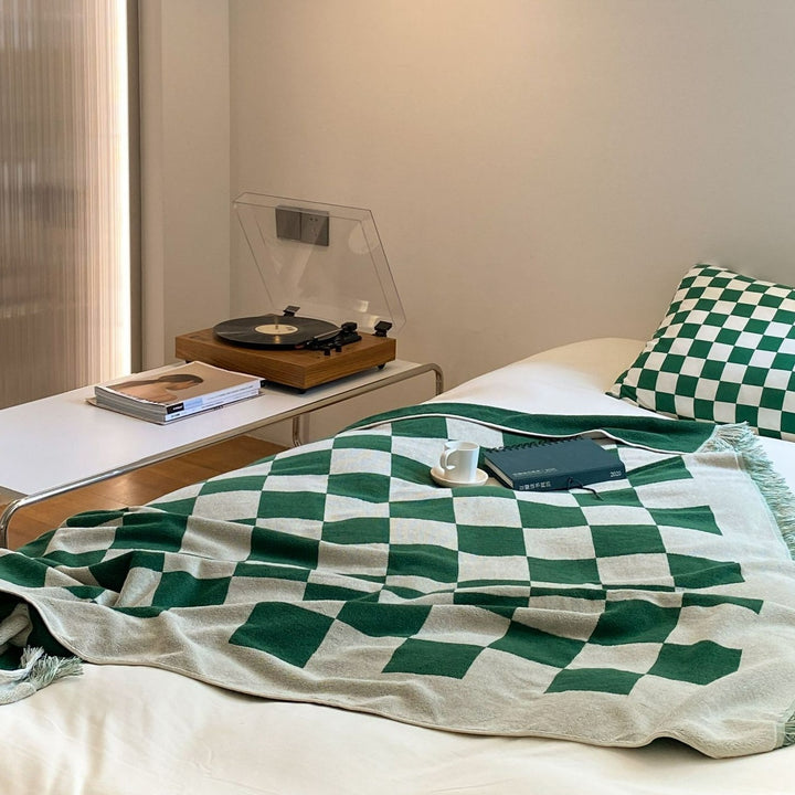 Checkerboard Plus Blanket -Throw- Delicors