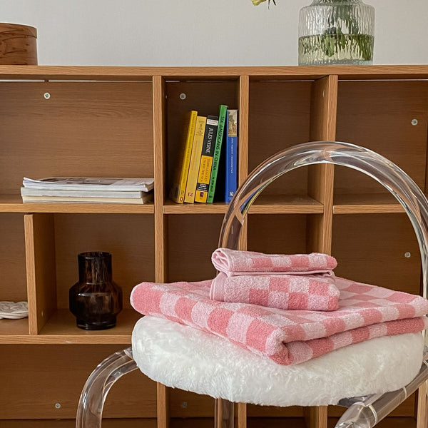 Checkered Plus Towel -Towel- Delicors