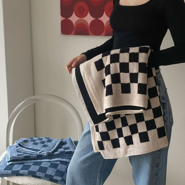 Checkered Plus Towel -Towel- Delicors
