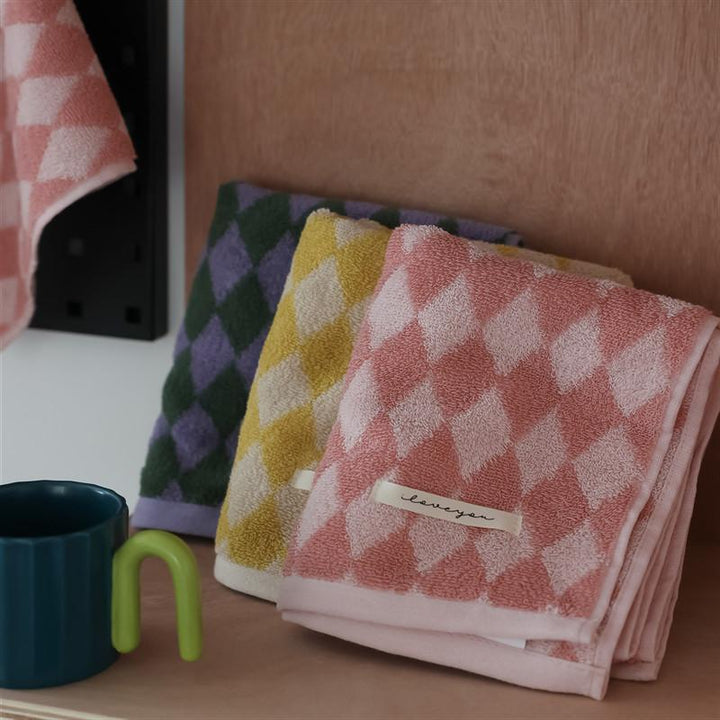 Classic Diamond Towel Collection -Towel- Delicors