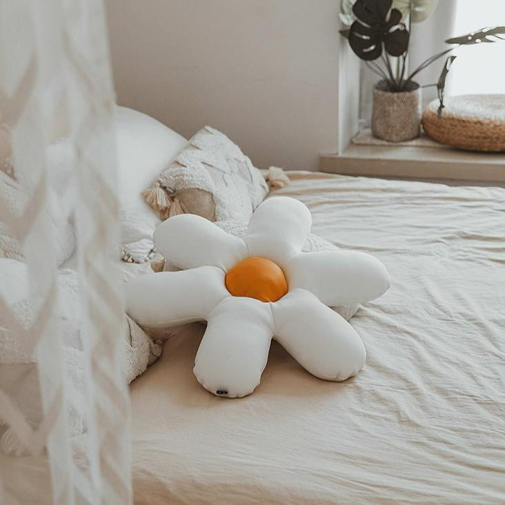 Daisy Cushion -Cushion- Delicors