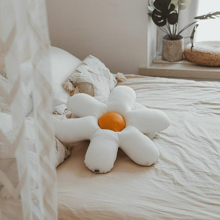 Daisy Cushion -Cushion- Delicors