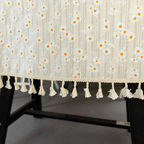Daisy Tassel Table Cloth Collection -- Delicors