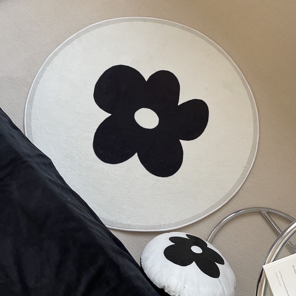 Ebony Flower Rug -Bath Mats & Rugs- Delicors