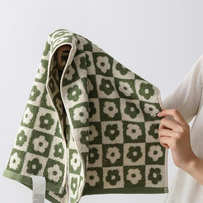 Floral Checkered Towel Collection -Towel- Delicors