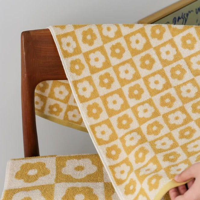 Floral Checkered Towel Collection -Towel- Delicors