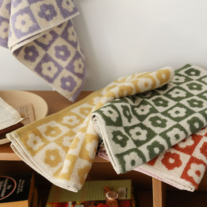 Floral Checkered Towel Collection -Towel- Delicors