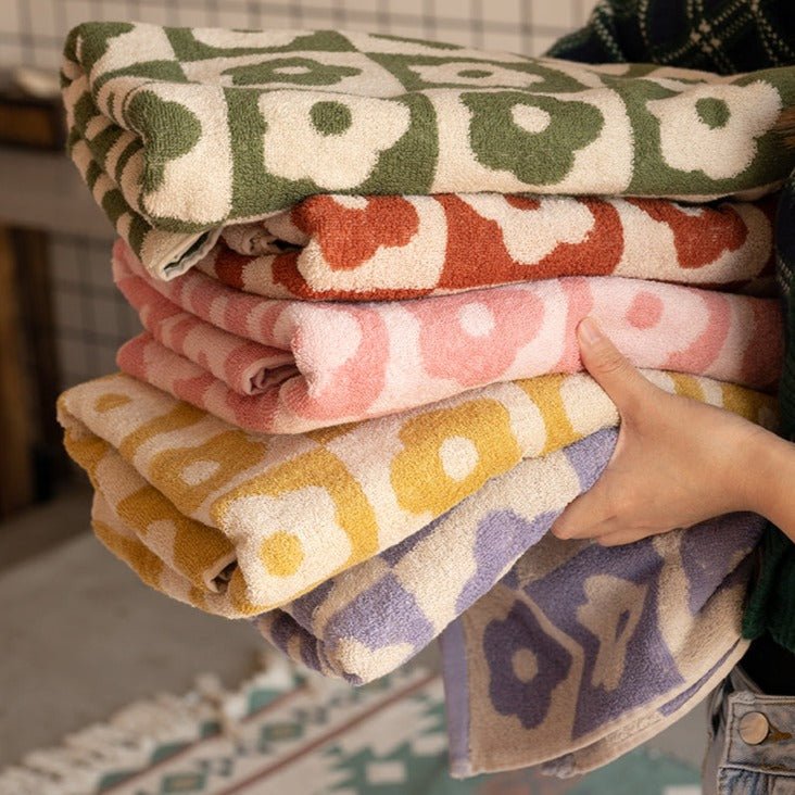 Floral Checkered Towel Collection -Towel- Delicors