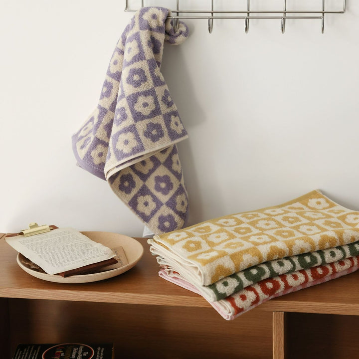 Floral Checkered Towel Collection -Towel- Delicors