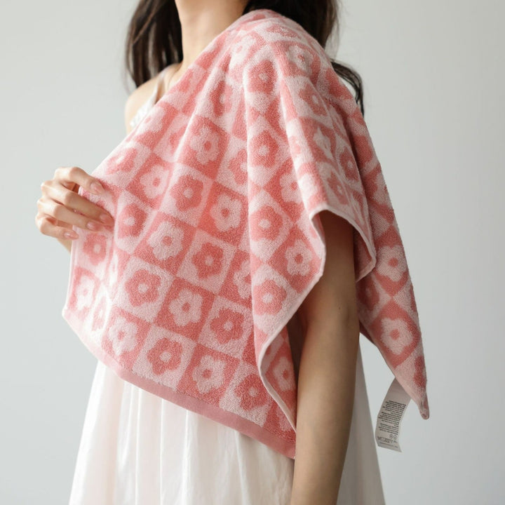 Floral Checkered Towel Collection -Towel- Delicors