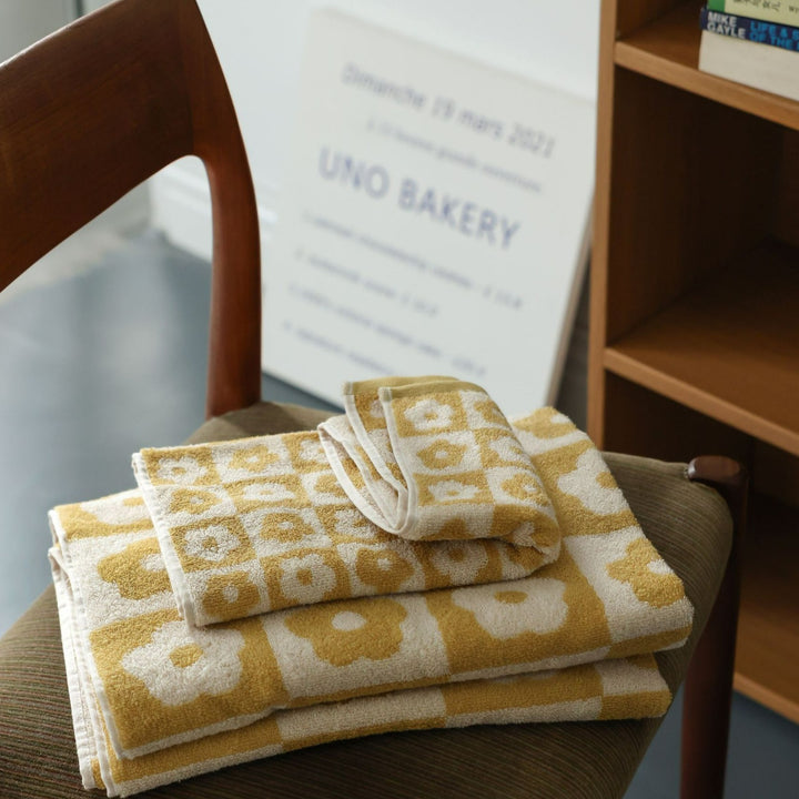 Floral Checkered Towel Collection -Towel- Delicors