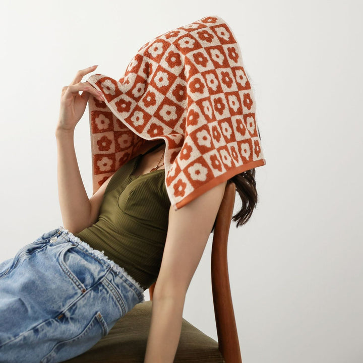 Floral Checkered Towel Collection -Towel- Delicors