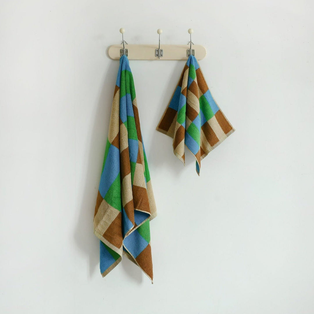 Funky Checkered Towel Set -Towel- Delicors
