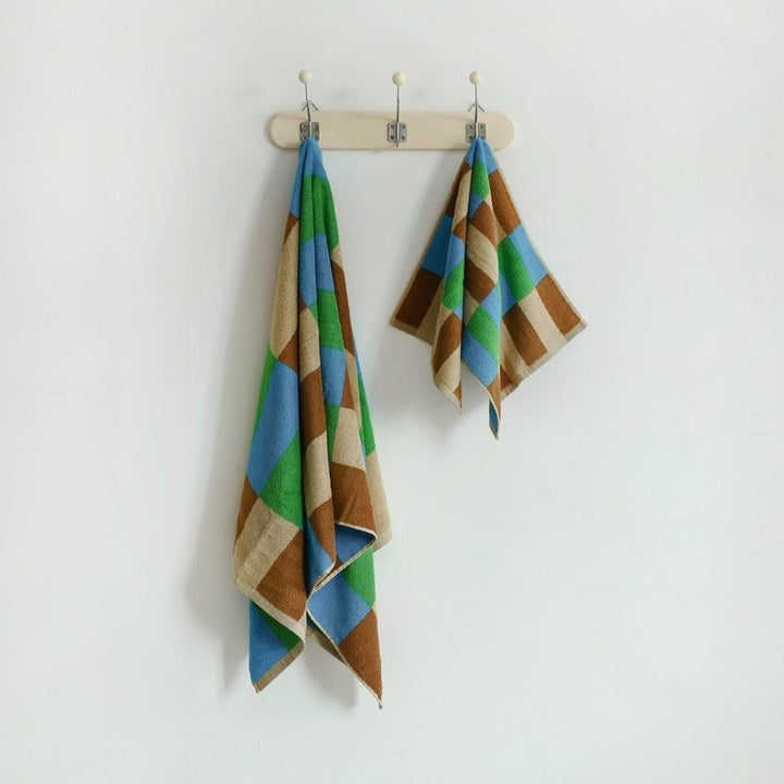 Funky Checkered Towel Set -Towel- Delicors