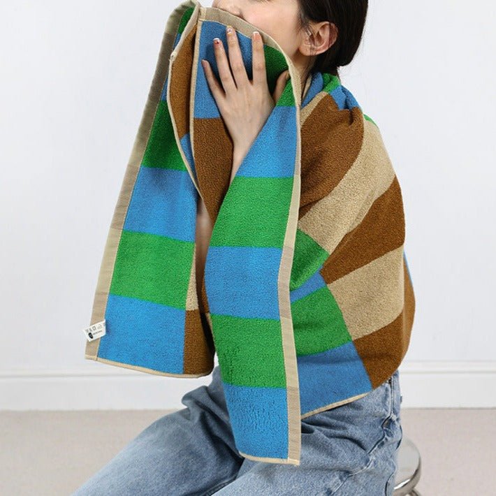 Funky Checkered Towel Set -Towel- Delicors