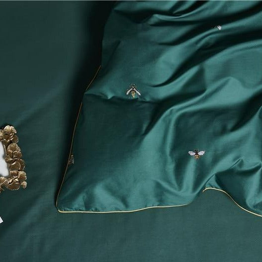 Gold Bee Bedding Set -- Delicors