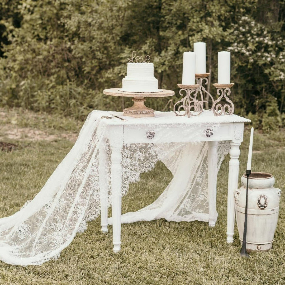 Joyful Lace Table Runner -- Delicors