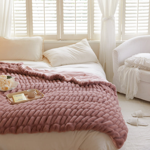 Marie Puffed Blanket Collection -Throw- Delicors