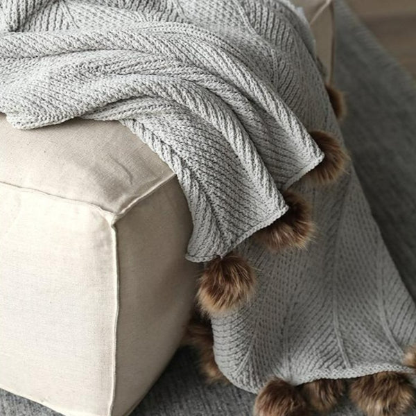 Pom Pom Fur Blanket -Throw- Delicors