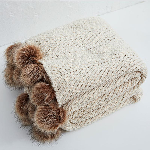 Pom Pom Fur Blanket -Throw- Delicors