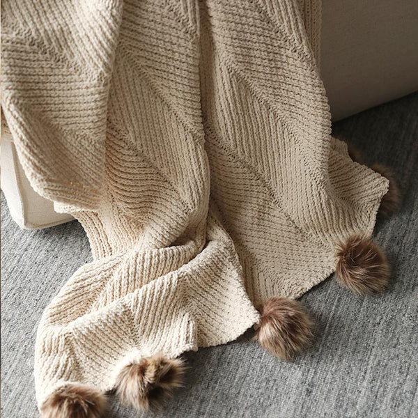 Pom Pom Fur Blanket -Throw- Delicors