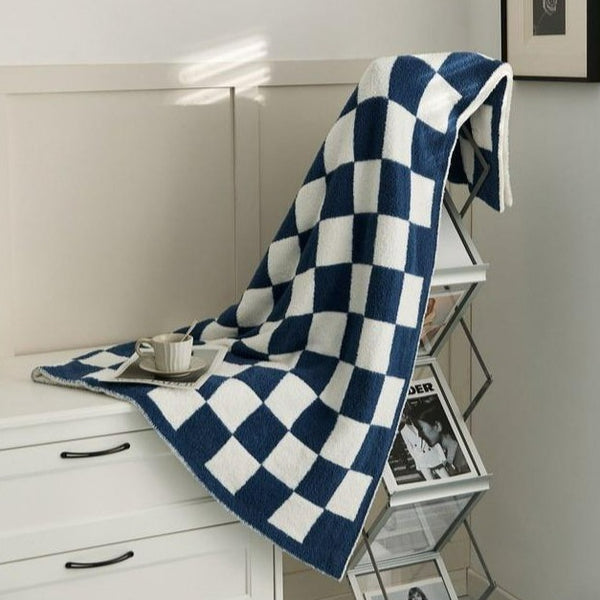 Retro Checkerboard Plus Blanket -Throw- Delicors