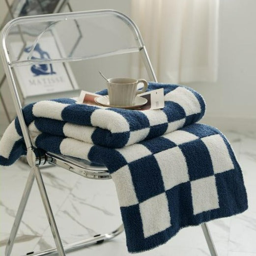 Retro Checkerboard Plus Blanket -Throw- Delicors