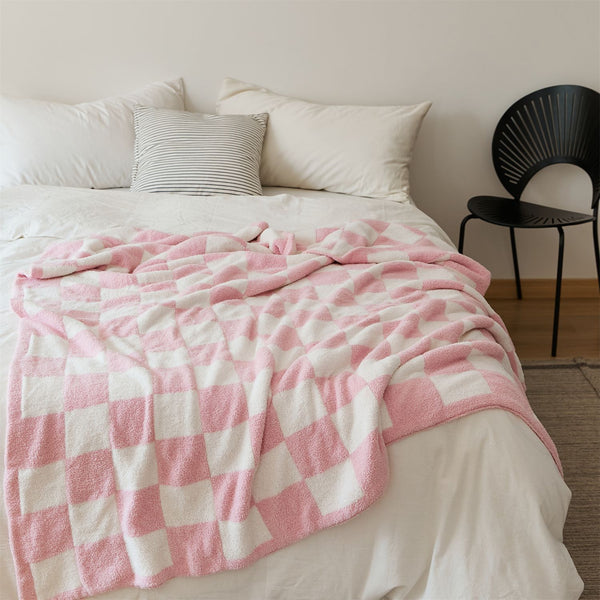 Retro Checkerboard Plus Blanket -Throw- Delicors