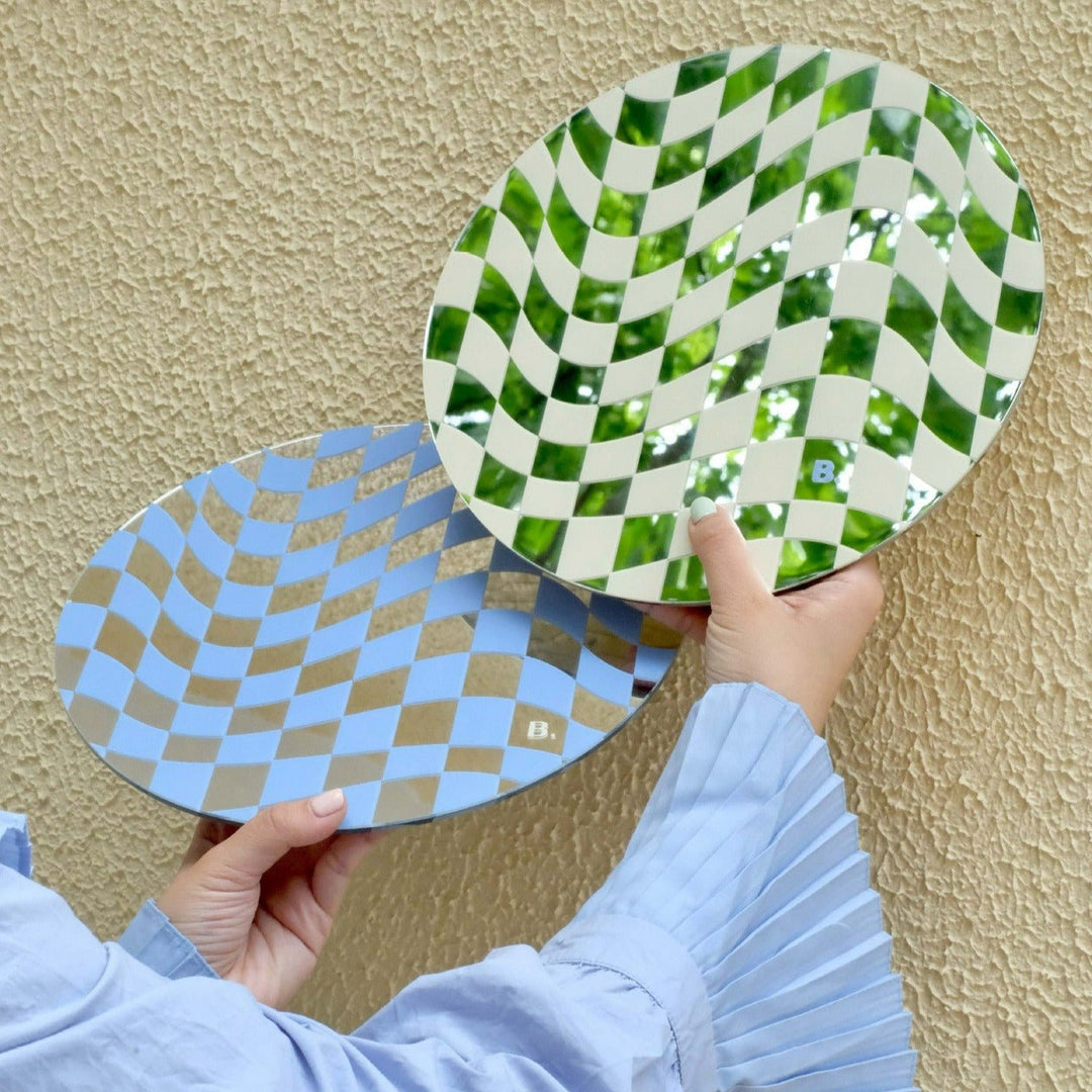 Round Wavy Checkerboard Mirror Acrylic Tray Collection -- Delicors