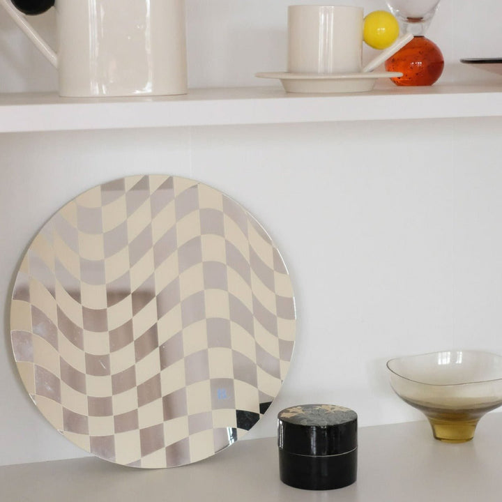 Round Wavy Checkerboard Mirror Acrylic Tray Collection -- Delicors
