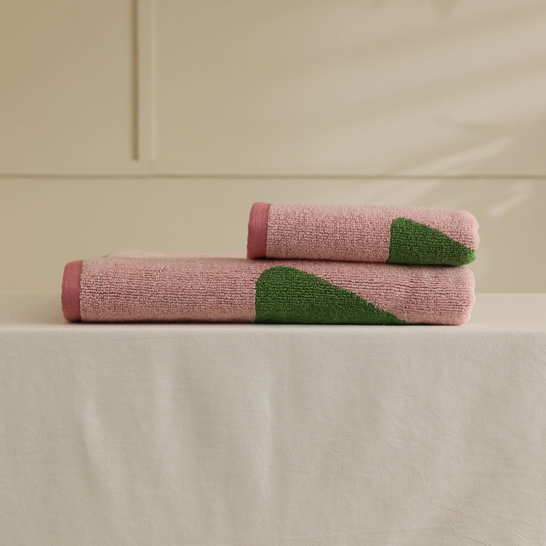 Simple Flower Towel Set -- Delicors