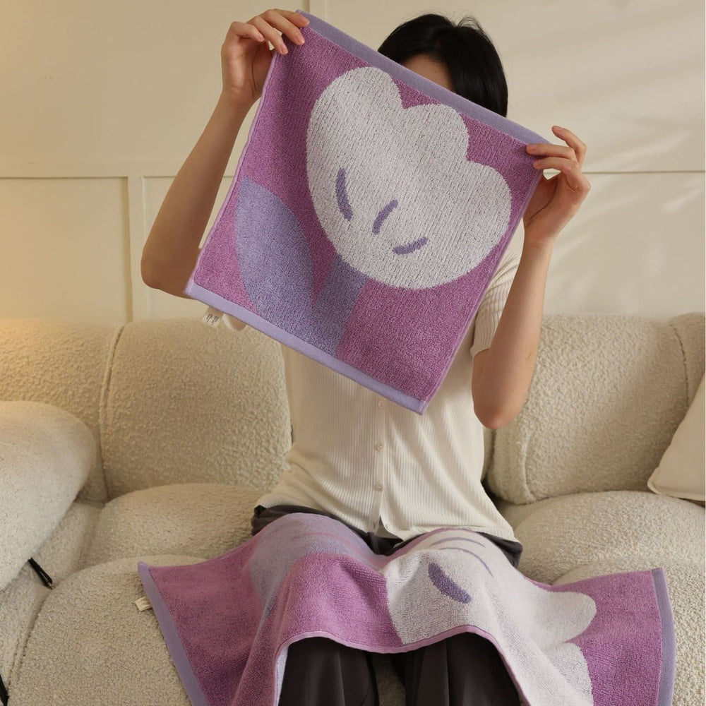 Simple Flower Towel Set -- Delicors