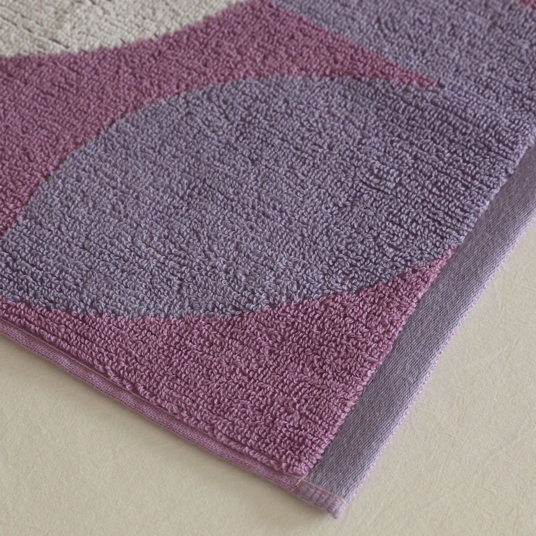 Simple Flower Towel Set -- Delicors