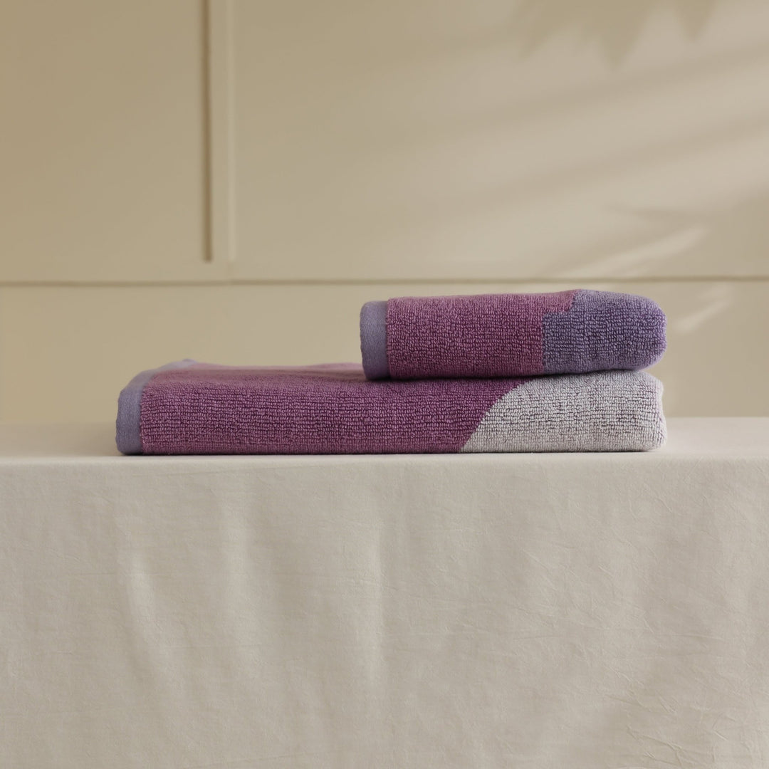 Simple Flower Towel Set -- Delicors