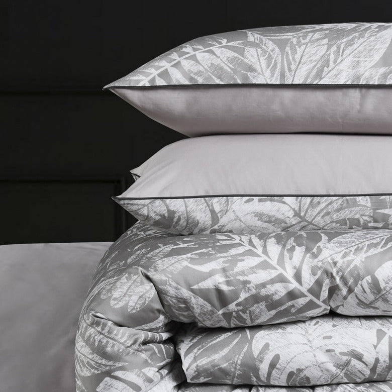 Sliver Tropical Rainforest Bedding Set -- Delicors