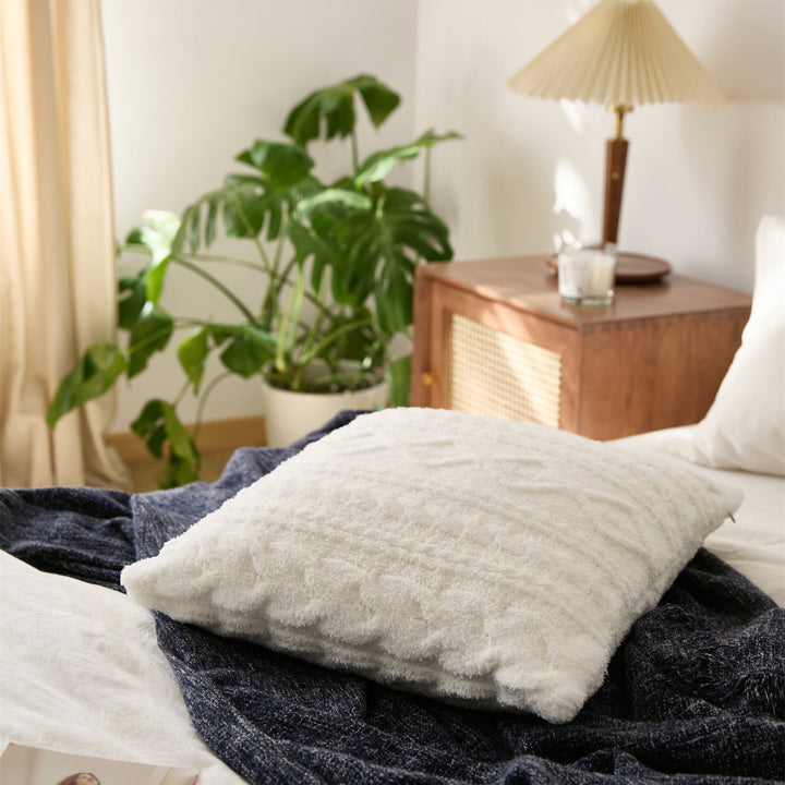 Snow White Cable Knit Cushion -- Delicors