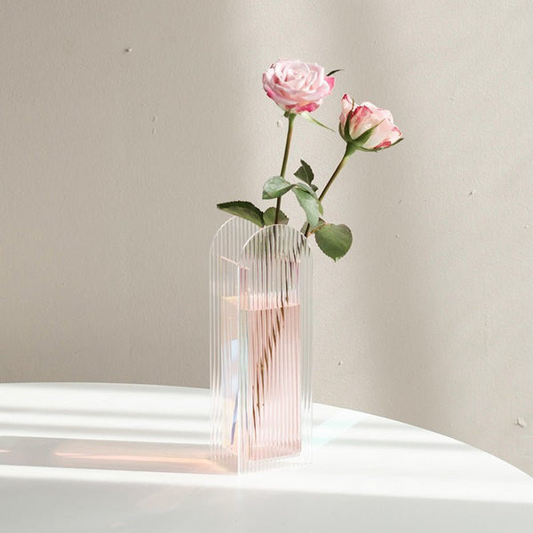 Transparent Wavy Acrylic Vase Collection -- Delicors