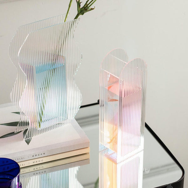 Transparent Wavy Acrylic Vase Collection -- Delicors