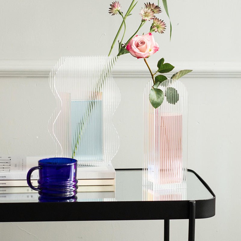 Transparent Wavy Acrylic Vase Collection -- Delicors