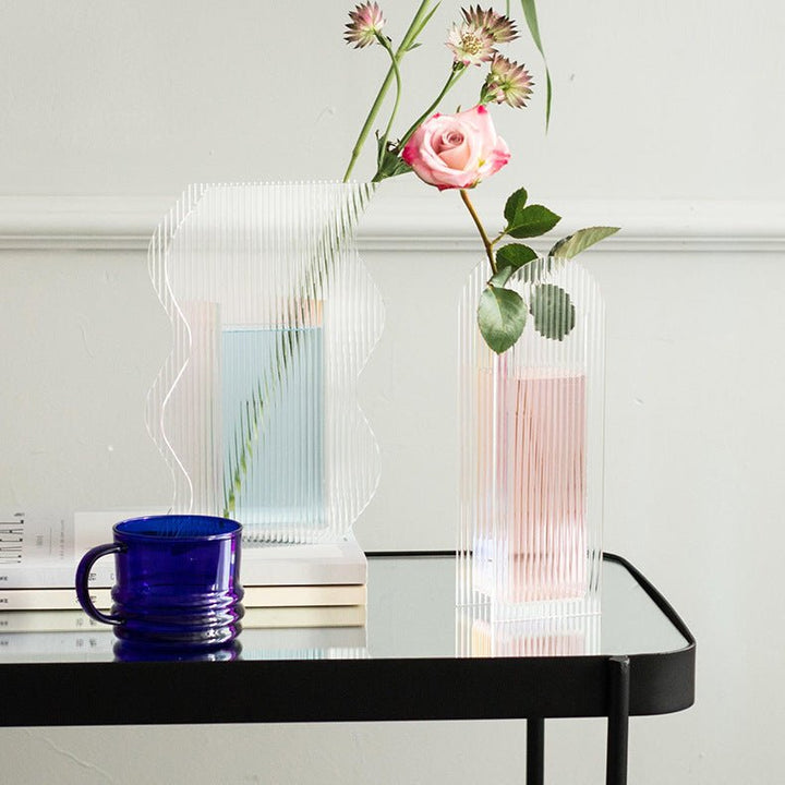 Transparent Wavy Acrylic Vase Collection -- Delicors