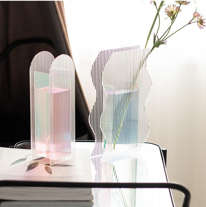 Transparent Wavy Acrylic Vase Collection -- Delicors